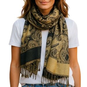 VINTAGE Paisley Print Gold Navy Metallic Fringed Rectangular Scarf Wool Feel